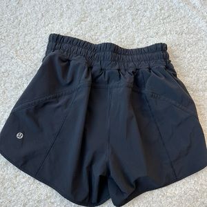 Lululemon size 6 running shorts